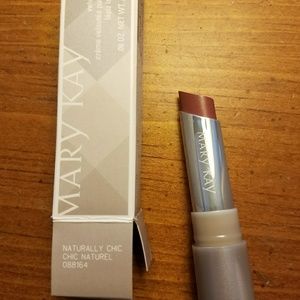 Velvet lip cream
